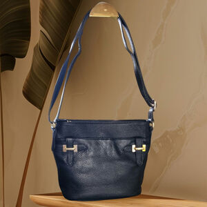 Giani Bernini black leather shoulder crossbody bag